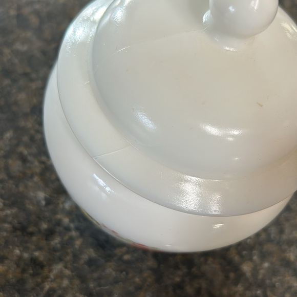 Milk Glass Ginger Jar - Picture 8 of 9